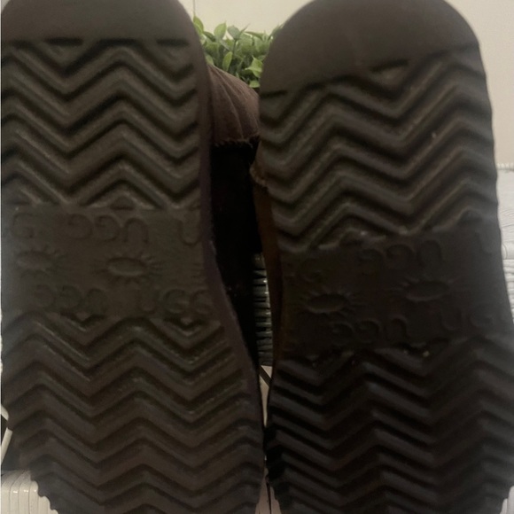 TALL UGG BOOTS🌼 - Picture 5 of 7